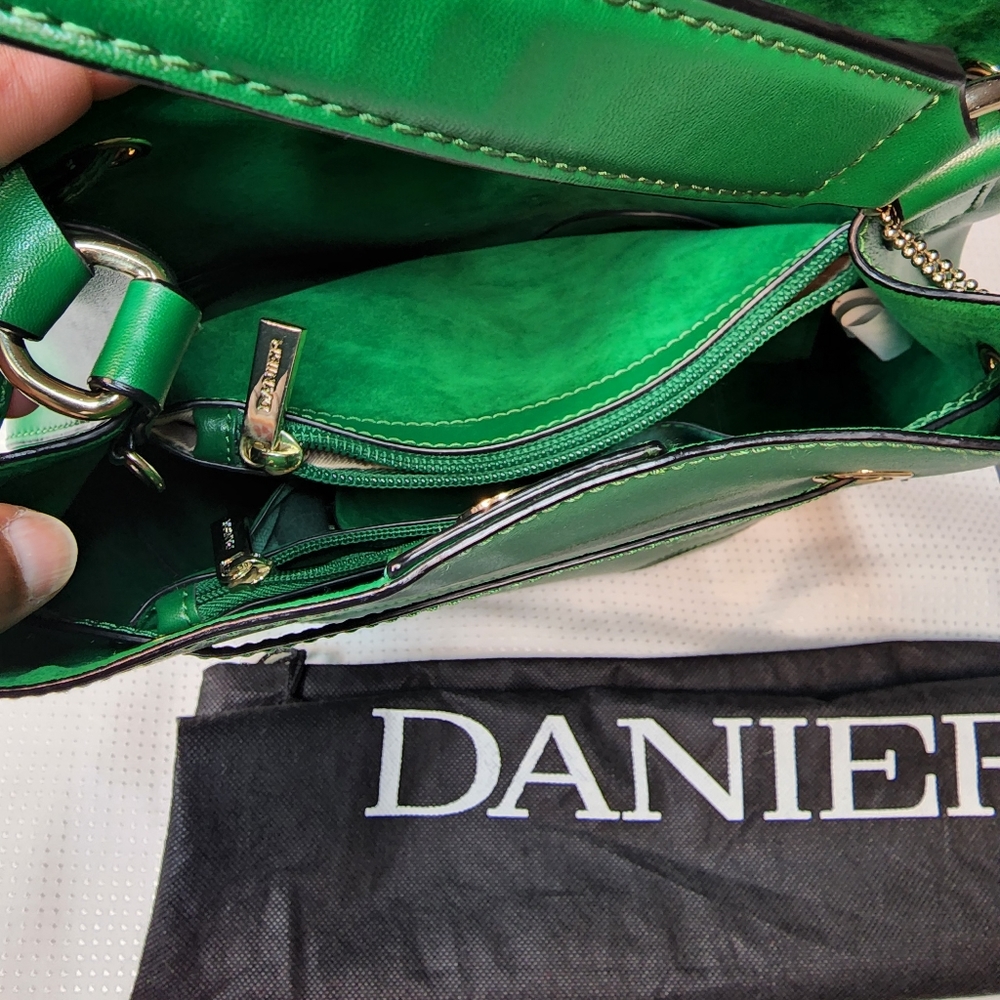 Danier Leather Bucket Bag - Picture 4 of 14